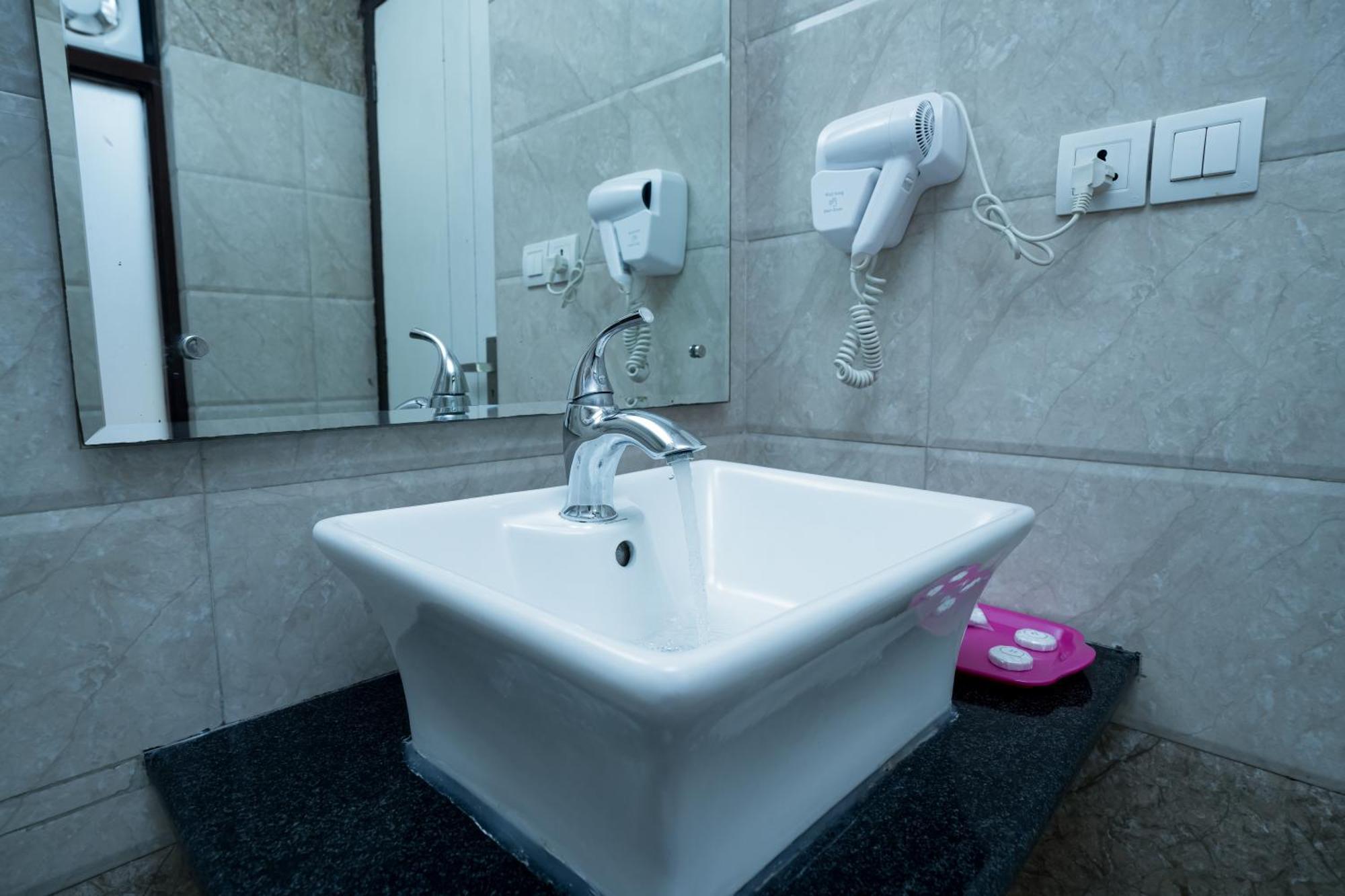Aryatara Kathmandu Hotel Екстериор снимка